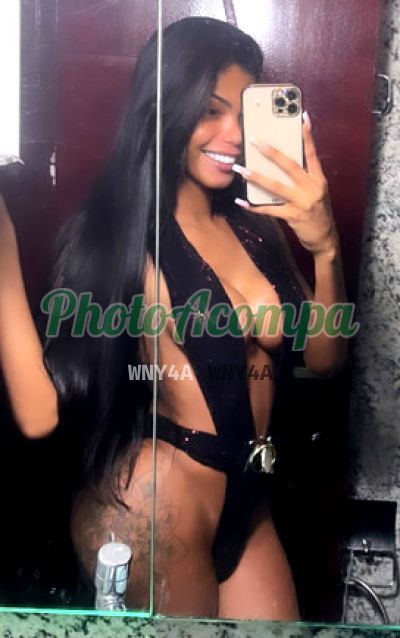 Luna Beatriz, garota de programa em Curitiba