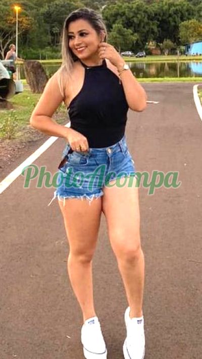 Júlia, acompanhante em Caraguatatuba
