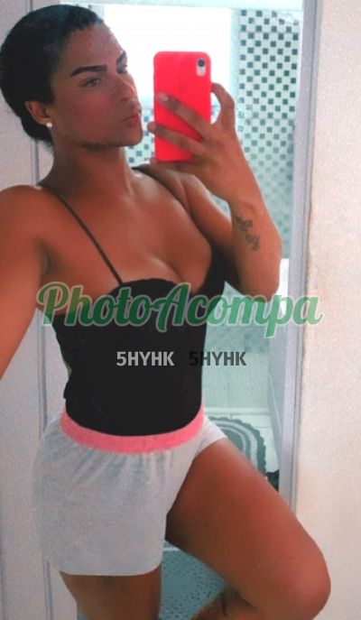 Yasmin, transex em Praia Grande