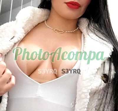 Mia, Garota de programa em Itajaí
