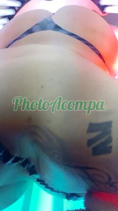 Isadora, garota de programa em Alvorada