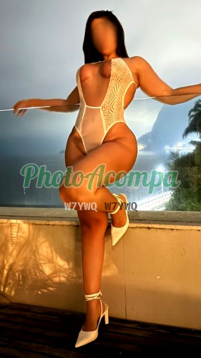 Luana Marches, garota de programa em Copacabana (RJ)