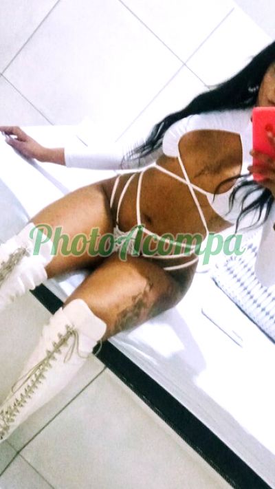 Nycolle Miyazatto, transex em Araras