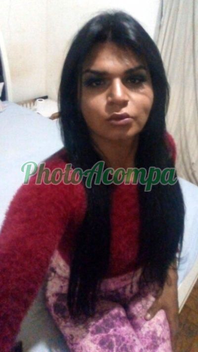 Pamela, travesti em Trindade