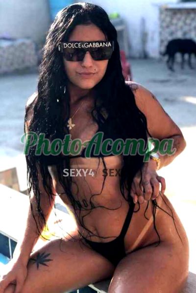 Joyce, acompanhante em Mesquita