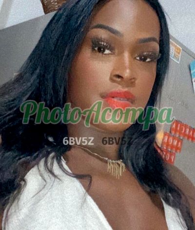 Ninfeta novidade, travesti no Centro (SP)