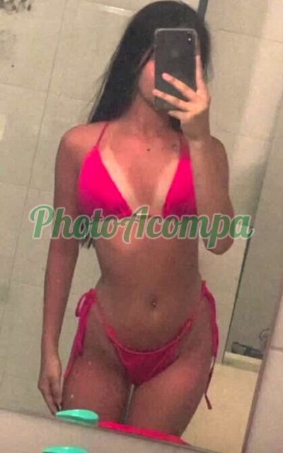 Carol, garota de programa em Santa Felicidade (Curitiba)