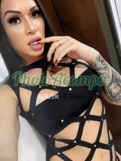 Raphaela Bonelli (19) 99002-0291, travesti em Presidente Prudente