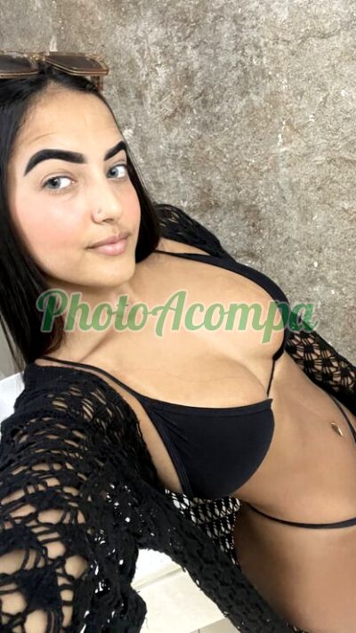 Elena Franco, Escort em Queimados