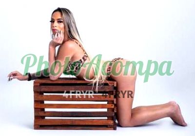 Amanda, transex na Barra da Tijuca (RJ)