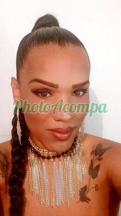 Ayka Paulistinha, transex na Zona Oeste (RJ)