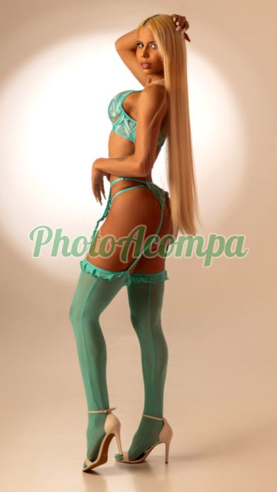 Nicole Surfistinha, travesti em Moema (SP)