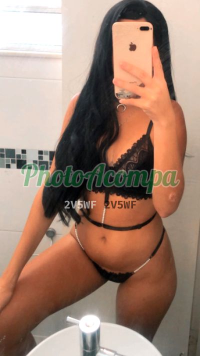 Hellen, acompanhante na Barra da Tijuca (RJ)