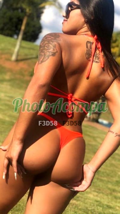 Carol Seles, garota de programa em Suzano