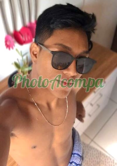 Victor, garoto de programa no Recreio dos Bandeirantes (RJ)