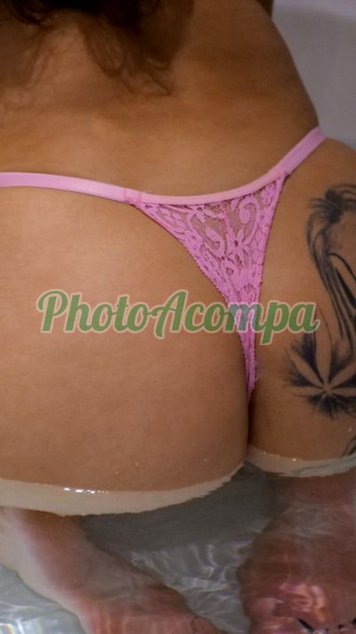 Maju, escort em Curitiba