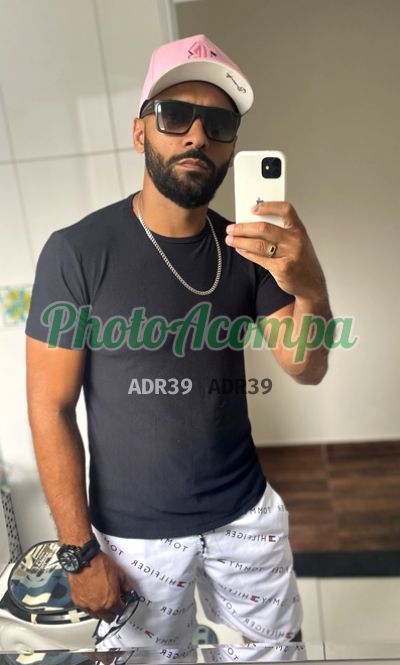 Gabriel, garoto de programa em Luiziânia