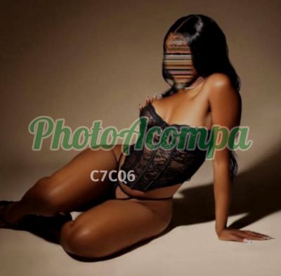 Meliny, escort em Nova Friburgo