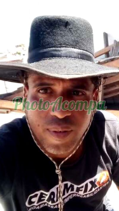 Antônio, garoto de programa em Florianópolis