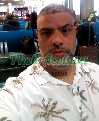 Renan Massoterapeuta (19) 99325-2594, garoto de programa em Americana