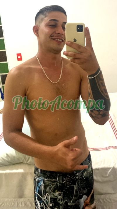 Maycon Douglas, garoto de programa no Centro (BH)