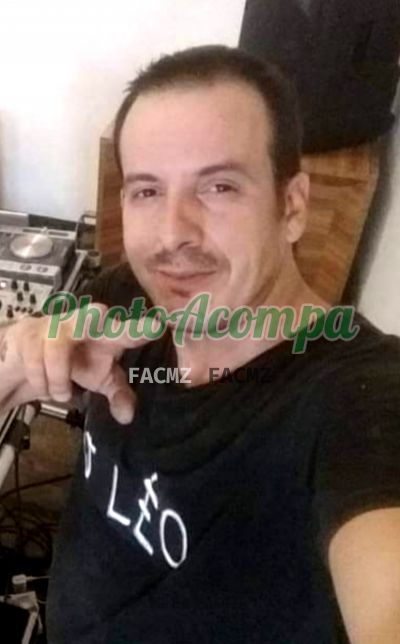 Leonardo Sartori, garoto de programa em Praia Grande