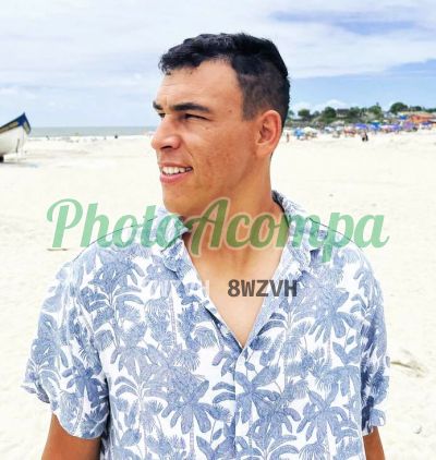 Élton, garoto de programa em Curitiba