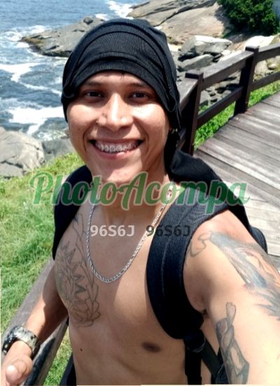 Alexandre, garoto de programa no Centro (RJ)