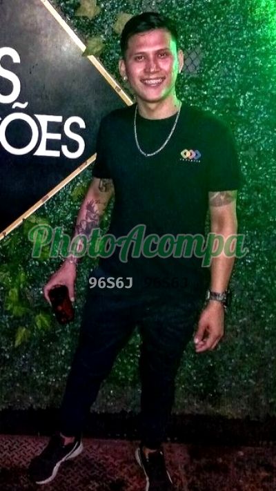 Alexandre, garoto de programa no Centro (RJ)
