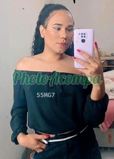 Karol, travesti em Santa Felicidade (Curitiba)