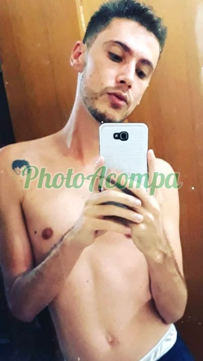Philipe de Paula Vaz Trin, garoto de programa em Brasília