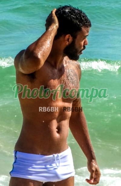 Rafael, garoto de programa no Centro (RJ)