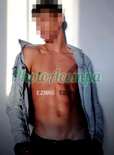 Gabriel, garoto de programa no Recreio dos Bandeirantes (RJ)