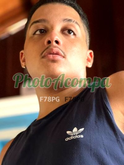 Efrain Oliveira, garoto de programa no Guarujá