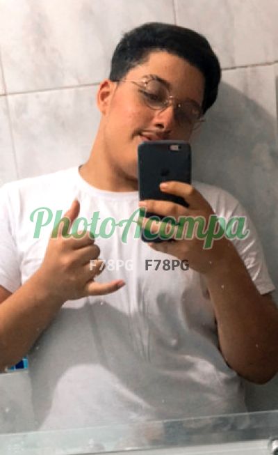 Efrain Oliveira, garoto de programa no Guarujá