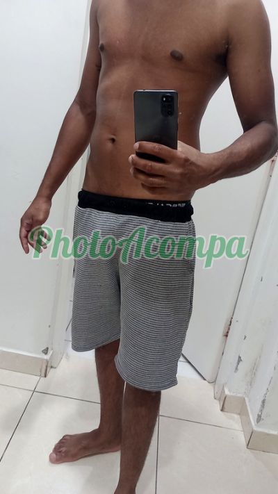 Rafael, garoto de programa na Zona Leste (SP)