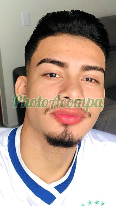 Ryan Victor, garoto de programa em Goiânia
