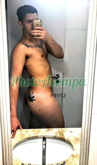 Lukas, garoto de programa no Butantã (SP)