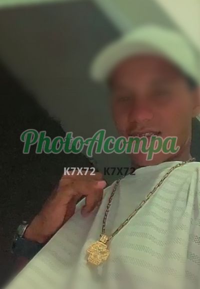 Gabriel, garoto de programa no Guarujá