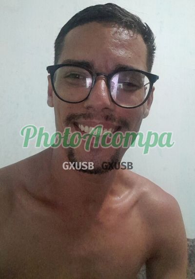 Félix, garoto de programa no Centro (RJ)
