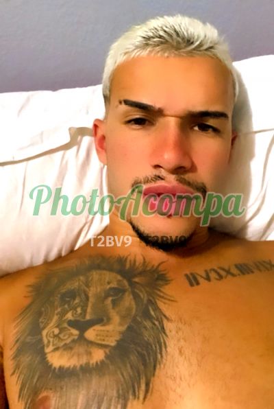 Henrique, garoto de programa em Copacabana (RJ)
