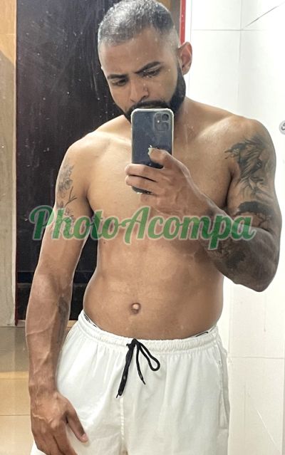 Henrique, garoto de programa em São Paulo