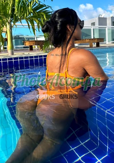 Jaay Santos, trans em Boa Viagem (Recife)