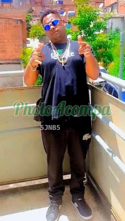 Negro, garoto de programa em São Paulo