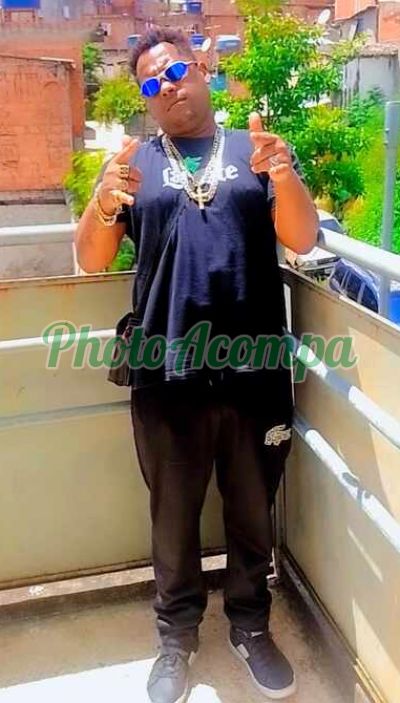 Negro, garoto de programa em São Paulo