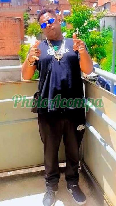 Negro, garoto de programa em São Paulo