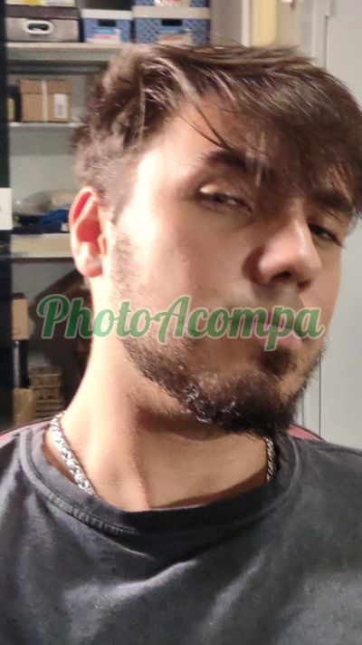 Tony, garoto de programa em São Paulo