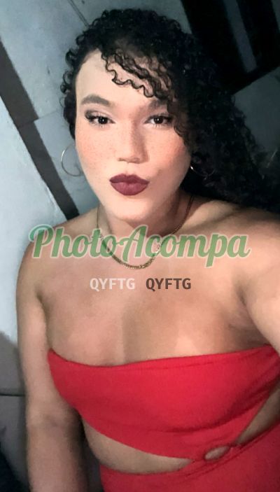 Laylah (21) 99236-8302, travesti em Maricá