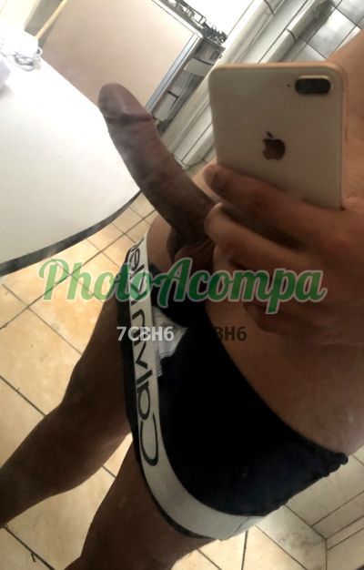 Júnior, garoto de programa em São Gonçalo