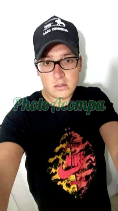 Julio Cesar, garoto de programa em Tibagi